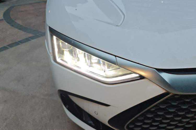 Used BYD Han 2022 DM-i 121KM Luxury Model Exterior 6