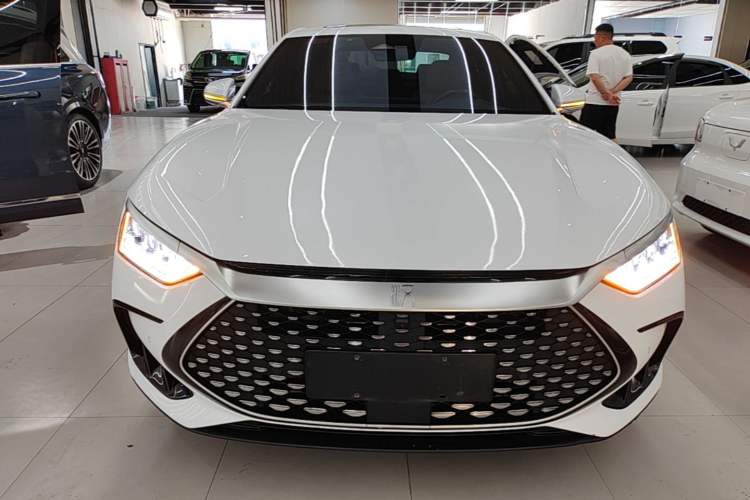 Used BYD Han 2022 DM-i 121KM Luxury Model Front