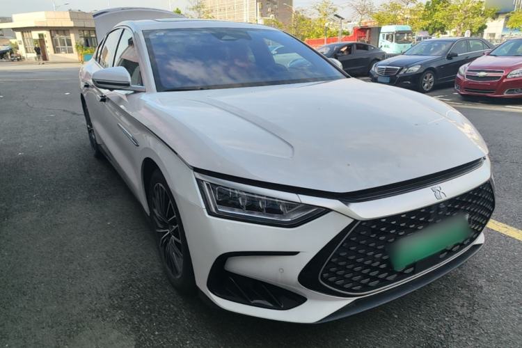Used BYD Han 2022 DM-i 121KM Luxury Model Front Right 45 Deg