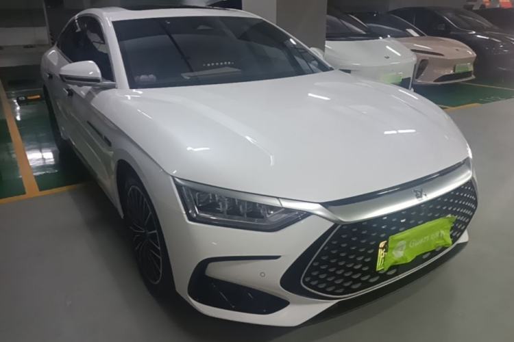 Used BYD Han 2022 DM-i 121KM Luxury Model Front Right 45 Deg