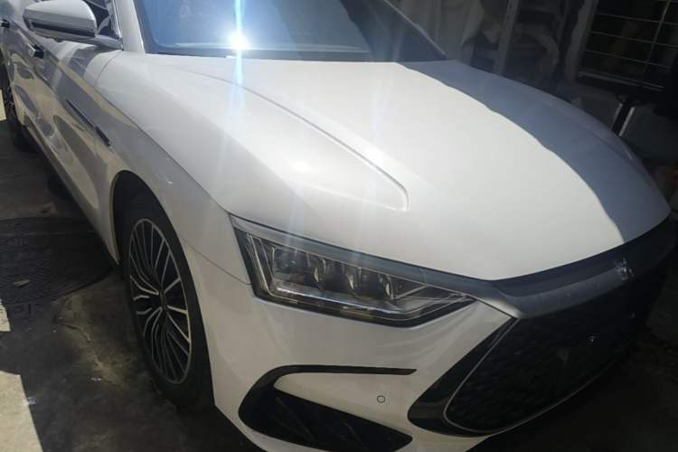 Used BYD Han 2022 DM-i 121KM Prestige Model Front Right 45 Deg