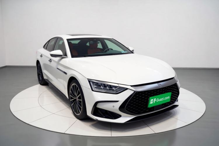 Used BYD Han 2022 DM-i 121KM Luxury Model Front Right 45 Deg