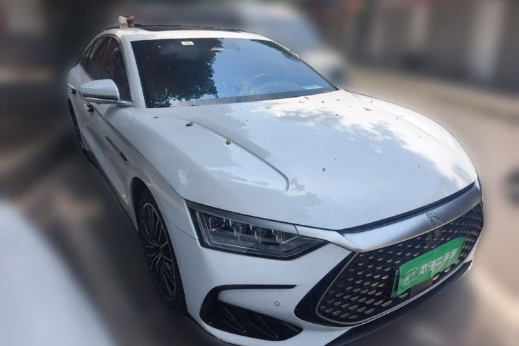 Used BYD Han 2022 DM-i 121KM Luxury Model Front Right 45 Deg