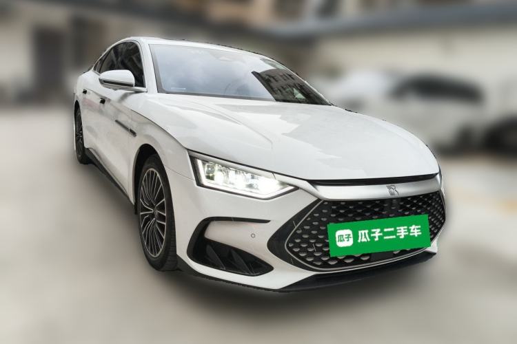 Used BYD Han 2022 DM-i 121KM Luxury Model Front Right 45 Deg