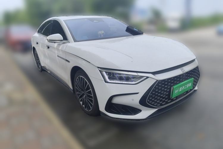 Used BYD Han 2022 DM-i 121KM Luxury Model Front Right 45 Deg