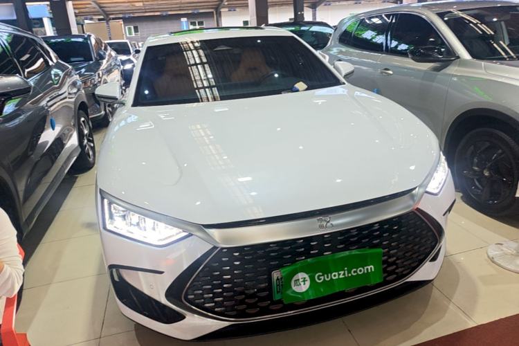 Used BYD Han 2022 DM-i 121KM Luxury Model Front Right 45 Deg