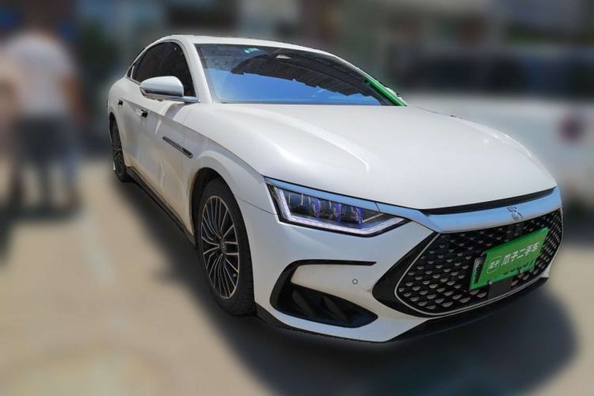Used BYD Han 2022 DM-i 121KM Luxury Model Front Right 45 Deg