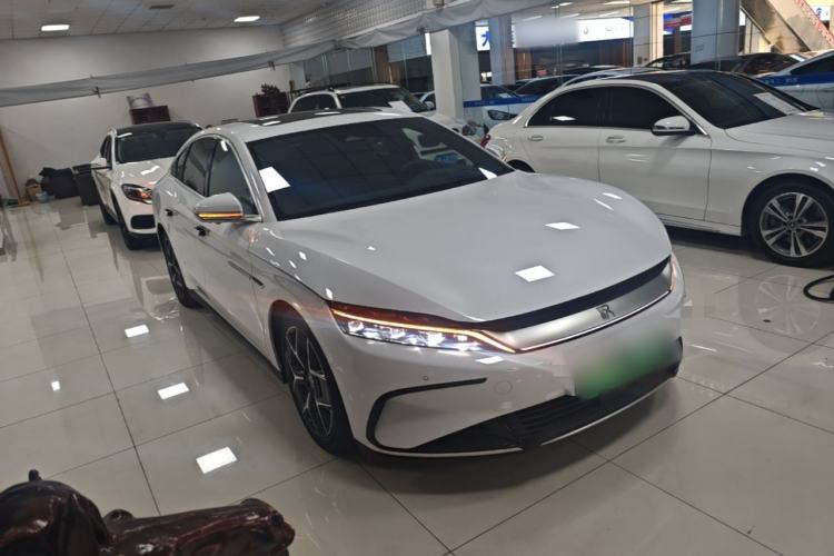 Used BYD Han 2022 EV 610 km All-Wheel-Drive Qianshan Cui Limited Edition Front Right 45 Deg