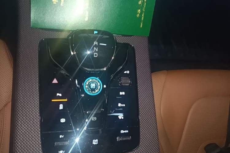 Used BYD Han 2022 DM-i 121KM Luxury Model Gear Lever