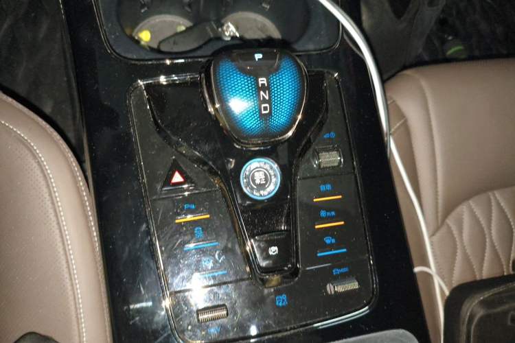 Used BYD Han 2022 DM-i 121KM Prestige Model Gear Lever