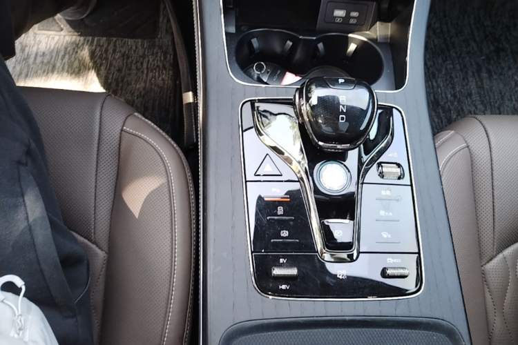 Used BYD Han 2022 DM-i 121KM Prestige Model Gear Lever