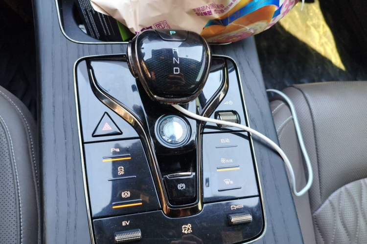 Used BYD Han 2022 DM-i 121KM Luxury Model Gear Lever