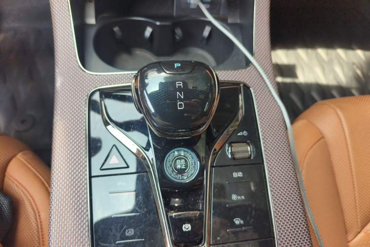 Used BYD Han 2022 DM-i 121KM Luxury Model Gear Lever