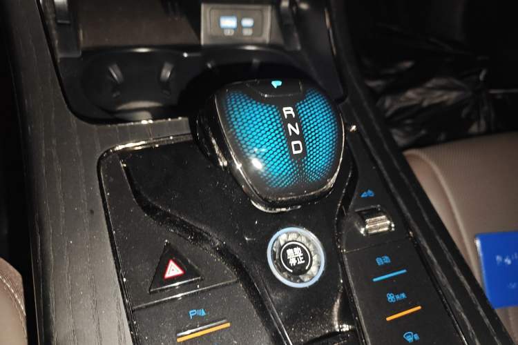 Used BYD Han 2022 DM-i 121KM Luxury Model Gear Lever