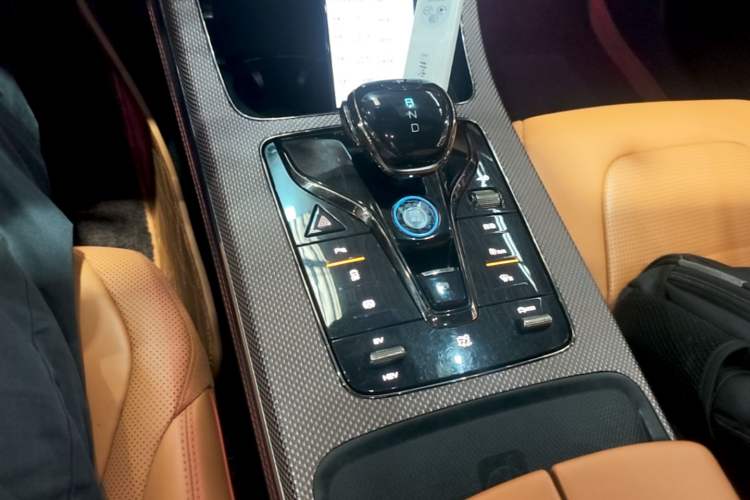 Used BYD Han 2022 DM-i 121KM Luxury Model Gear Lever