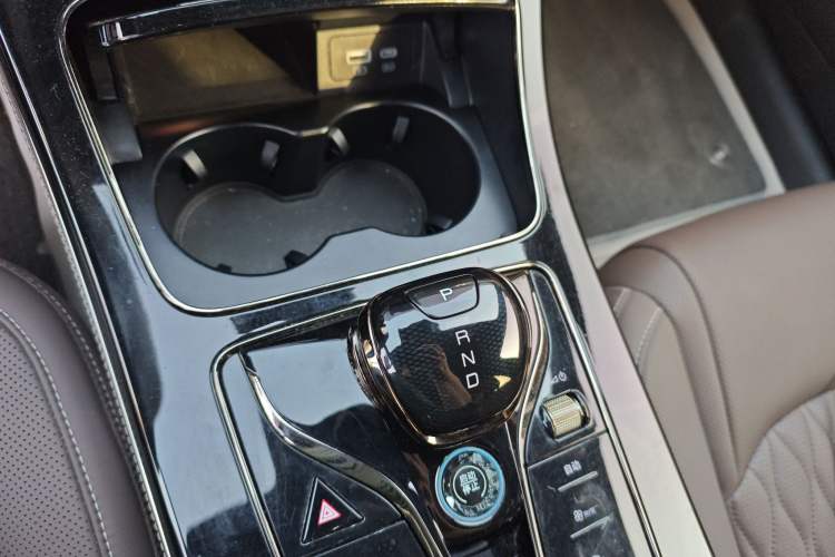 Used BYD Han 2022 EV Genesis Edition 715KM Front-Wheel-Drive Prestige Model Gear Lever
