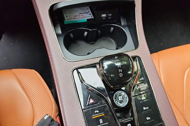 Used BYD Han 2022 DM-i 121KM Luxury Model Gear Lever