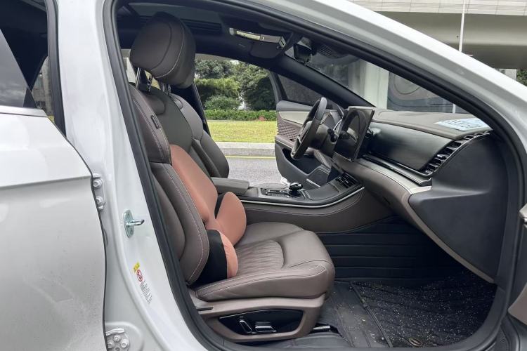 Used BYD Han 2022 DM-i 121KM Prestige Model Interior 1