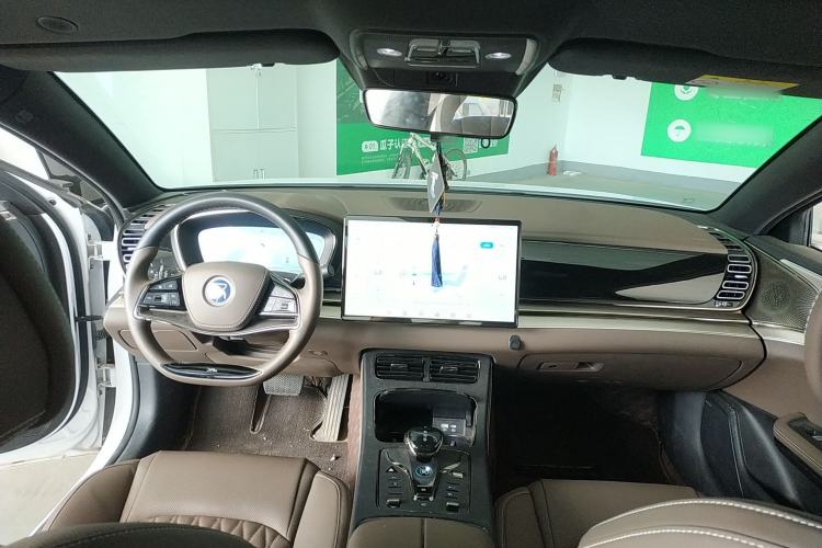 Used BYD Han 2022 DM-i 121KM Prestige Model Interior 2