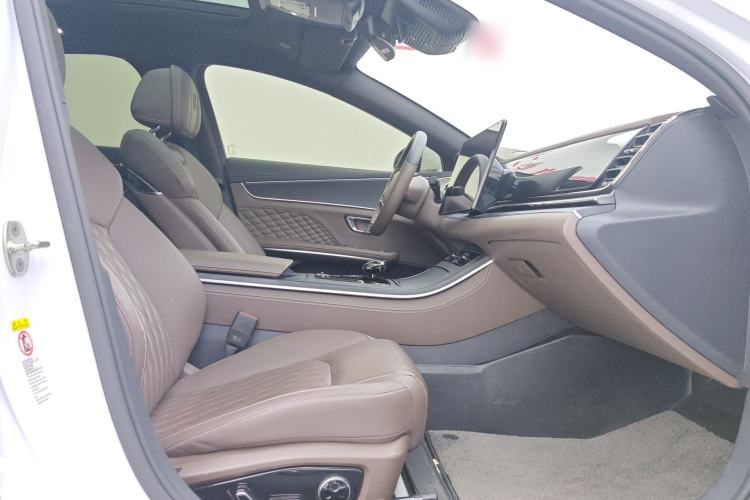 Used BYD Han 2022 DM-i 121KM Luxury Model Interior 2