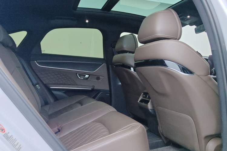 Used BYD Han 2022 DM-i 121KM Luxury Model Interior 6