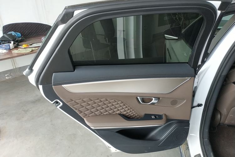 Used BYD Han 2022 DM-i 121KM Prestige Model Interior 8