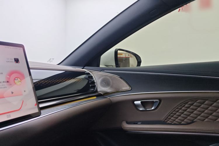 Used BYD Han 2022 DM-i 121KM Luxury Model Interior 8