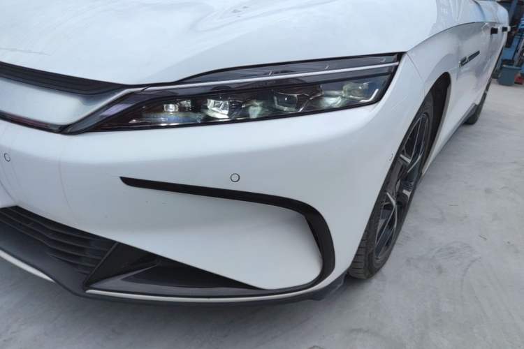 Used BYD Han 2022 EV Genesis Edition 715 km Front-Wheel-Drive Flagship Model Left Front Headlight