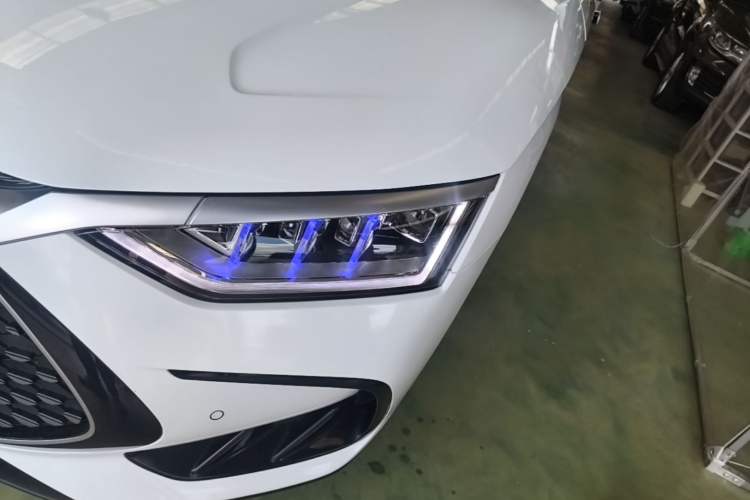 Used BYD Han 2022 DM-i 121KM Prestige Model Left Front Headlight