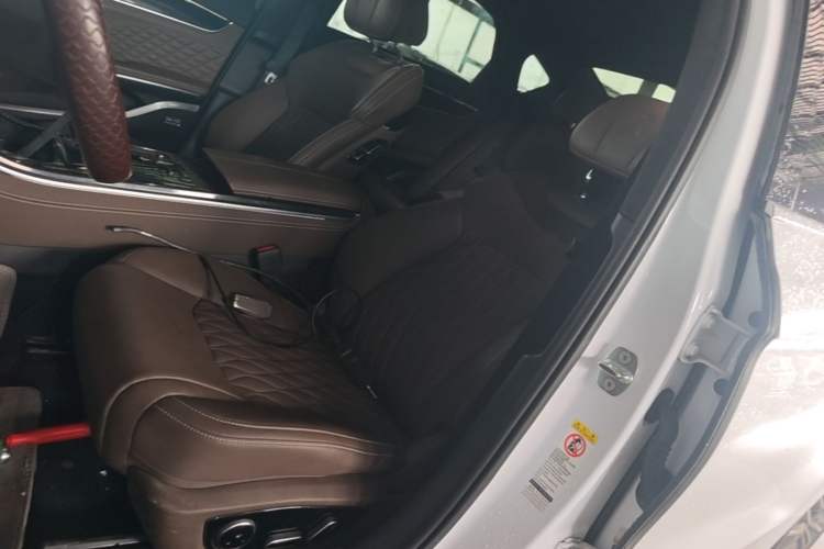 Used BYD Han 2022 DM-i 121KM Luxury Model Left Front Seat