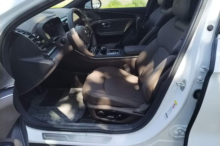Used BYD Han 2022 DM-i 121KM Prestige Model Left Front Seat