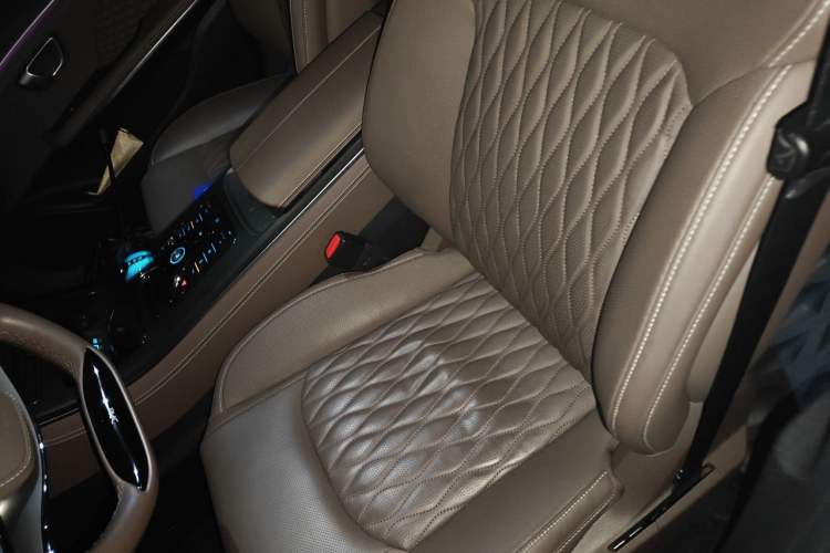 Used BYD Han 2022 DM-i 121KM Luxury Model Left Front Seat