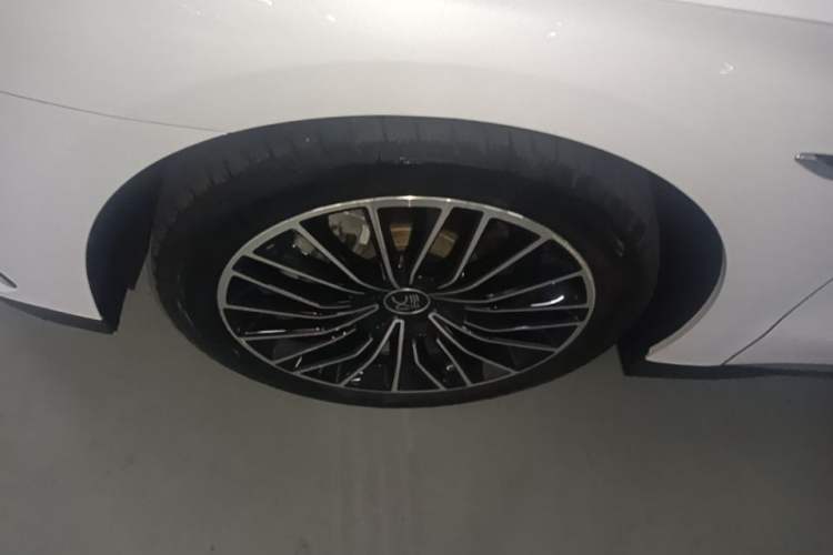 Used BYD Han 2022 DM-i 121KM Luxury Model Left Front Wheel Hub