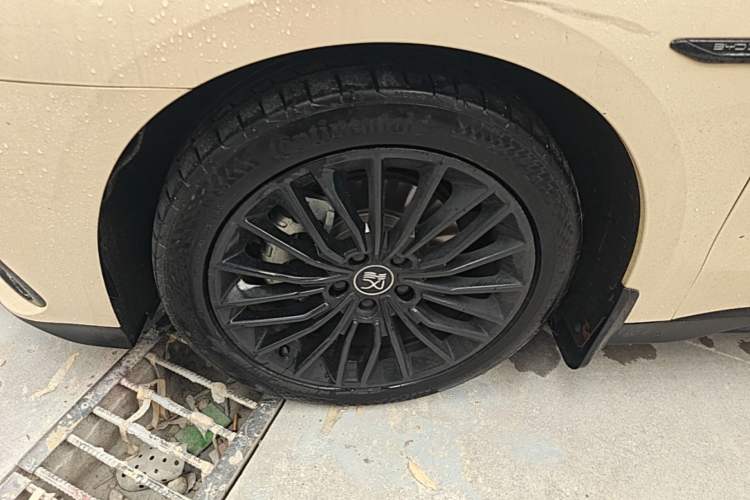 Used BYD Han 2022 DM-i 121KM Prestige Model Left Front Wheel Hub