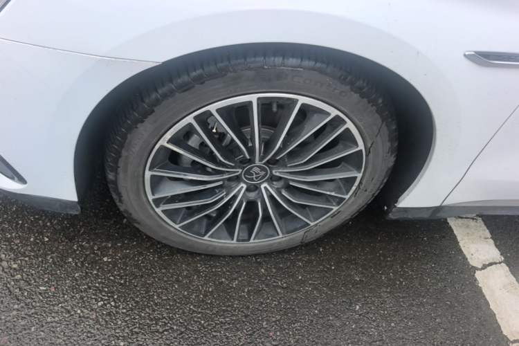 Used BYD Han 2022 DM-i 121KM Luxury Model Left Front Wheel Hub