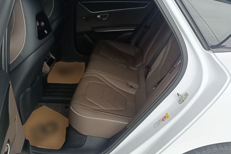Used BYD Han 2022 EV Genesis Edition 715 km Front-Wheel-Drive Flagship Model Left Rear Seat