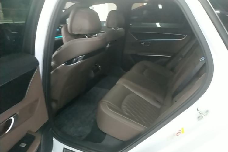 Used BYD Han 2022 DM-i 121KM Luxury Model Left Rear Seat