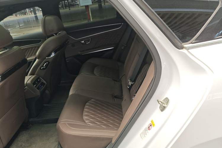 Used BYD Han 2022 DM-i 121KM Luxury Model Left Rear Seat