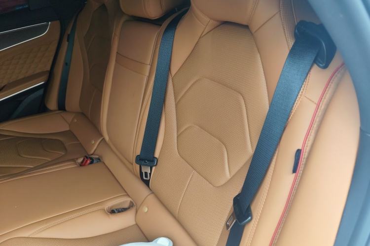 Used BYD Han 2022 DM-i 121KM Luxury Model Left Rear Seat