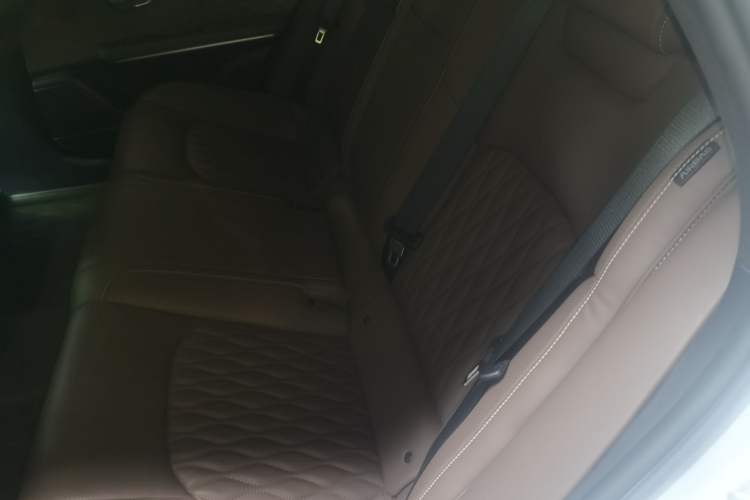 Used BYD Han 2022 DM-i 121KM Prestige Model Left Rear Seat