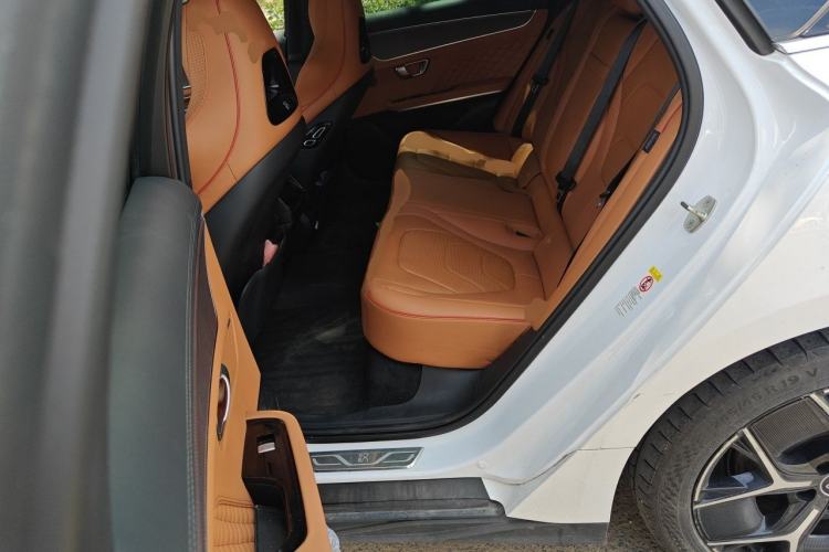Used BYD Han 2022 EV Genesis Edition 715 km Front-Wheel-Drive Flagship Model Left Rear Seat