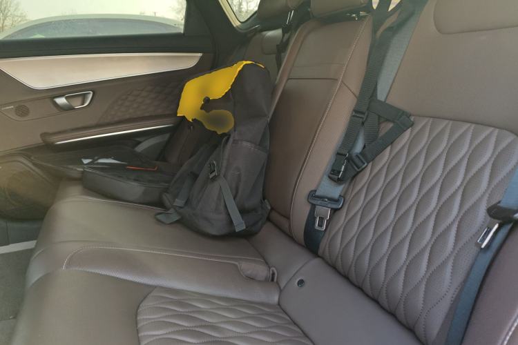 Used BYD Han 2022 EV Genesis Edition 715KM Front-Wheel-Drive Prestige Model Left Rear Seat