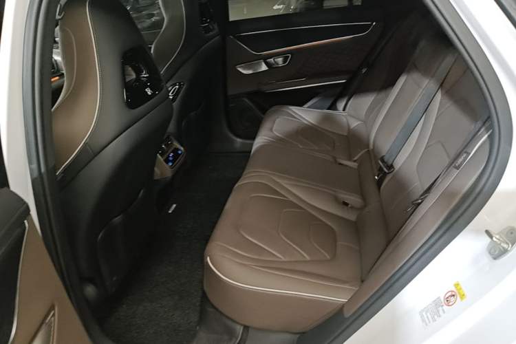 Used BYD Han 2022 DM-i 121KM Luxury Model Left Rear Seat