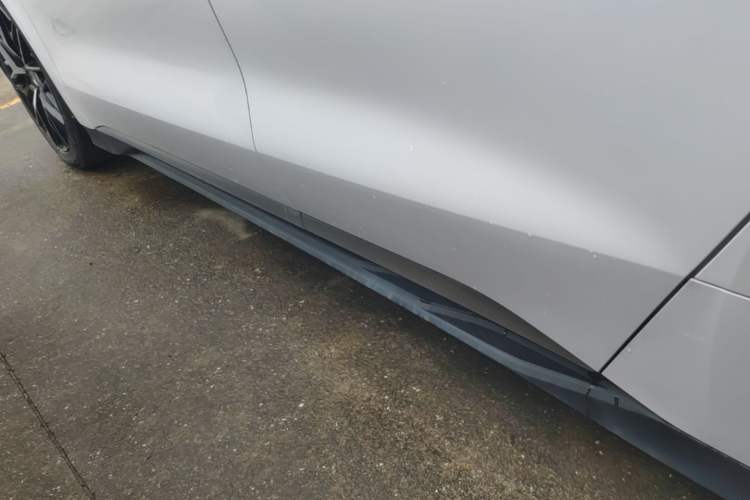Used BYD Han 2022 EV Genesis Edition 610KM All-Wheel Drive Premium Model Left Side Sill