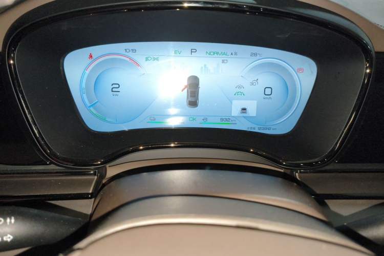 Used BYD Han 2022 DM-i 121KM Prestige Model Odometer Close Up