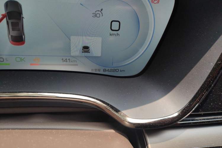 Used BYD Han 2022 DM-i 121KM Luxury Model Odometer Close Up