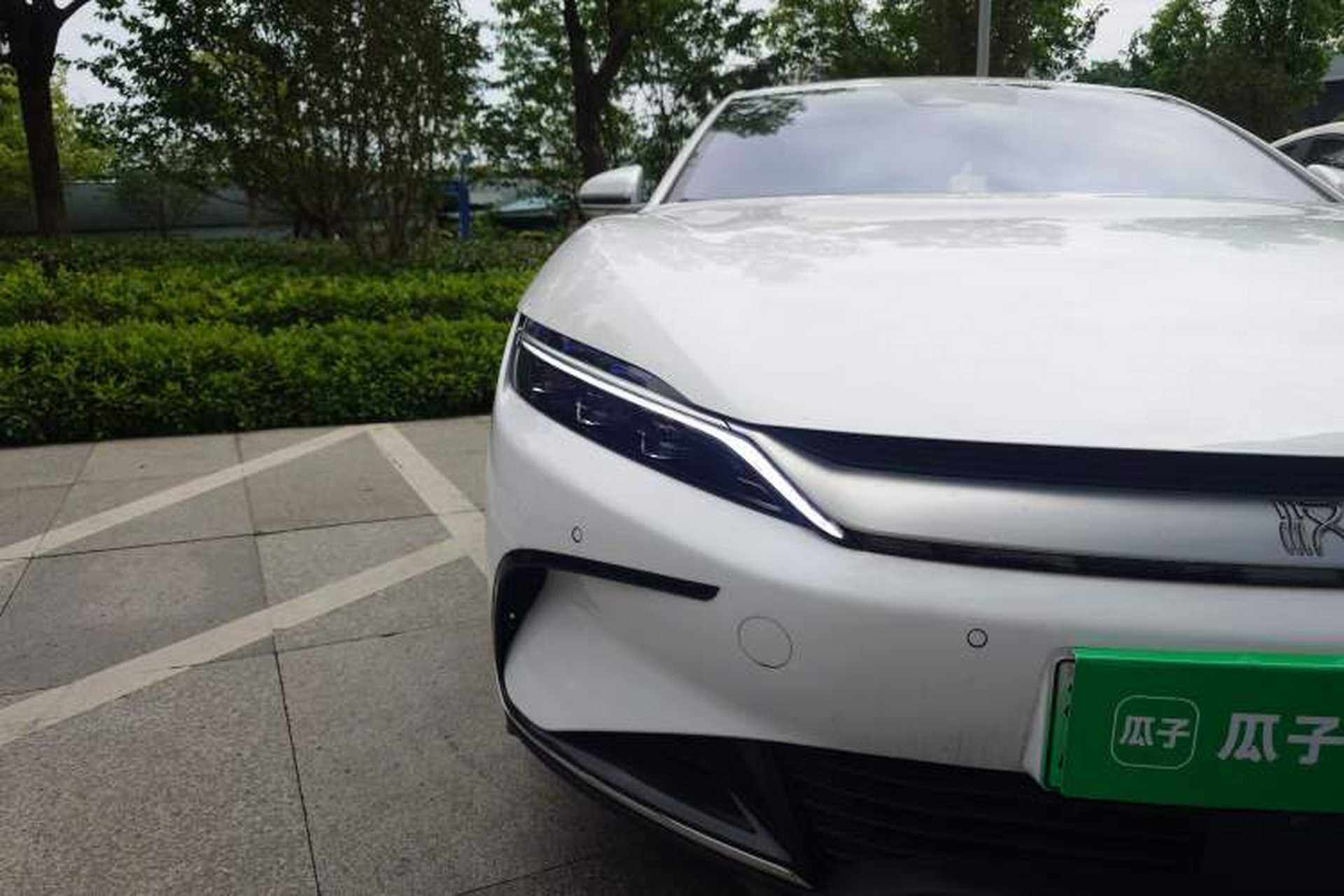 Used BYD Han 2022 EV Genesis Edition 610KM All-Wheel Drive Premium Model Right Front Headlight