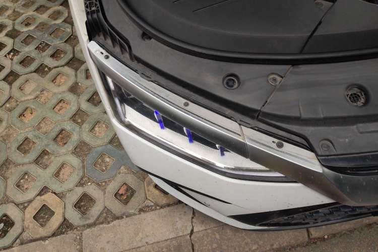 Used BYD Han 2022 DM-i 121KM Luxury Model Right Front Headlight