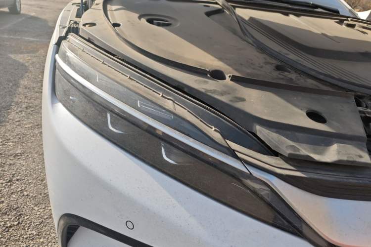 Used BYD Han 2022 EV Genesis Edition 715KM Front-Wheel-Drive Prestige Model Right Front Headlight