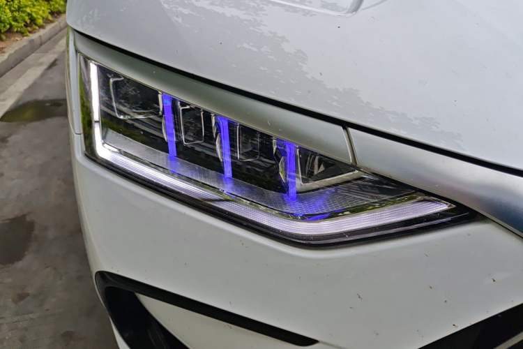 Used BYD Han 2022 DM-i 121KM Luxury Model Right Front Headlight